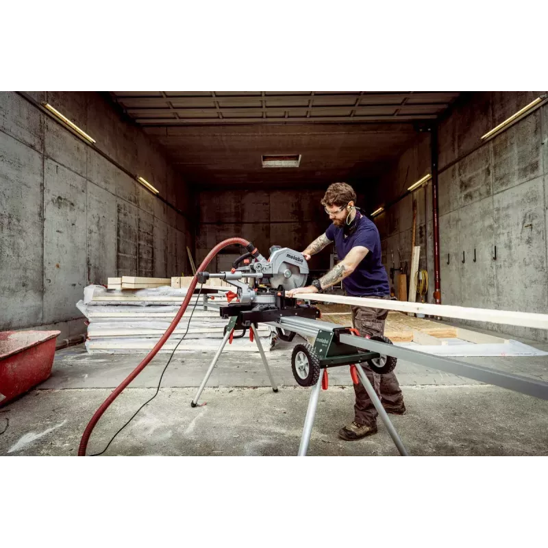 Zāģis Metabo KGS 305 M