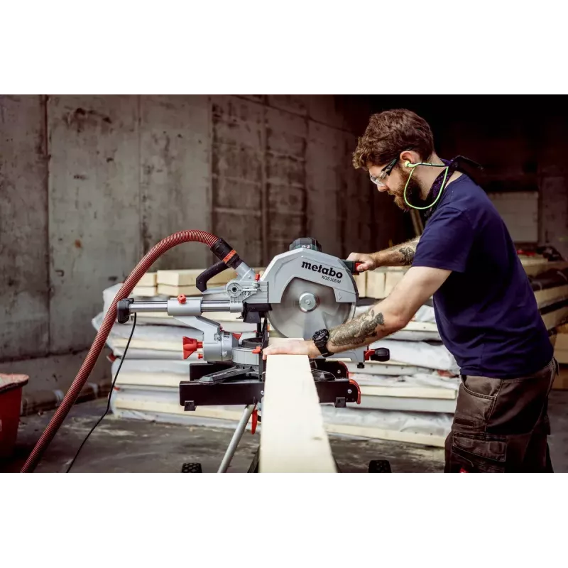Zāģis Metabo KGS 305 M