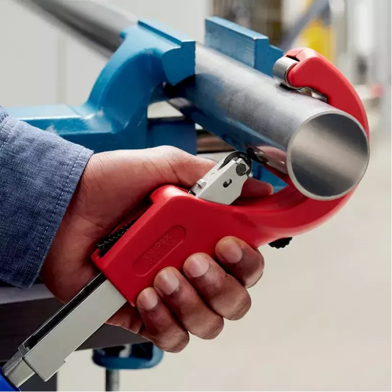 Cauruļu griezējs Knipex 90 31 03 BK piemērots misiņam, vara, tēraudam