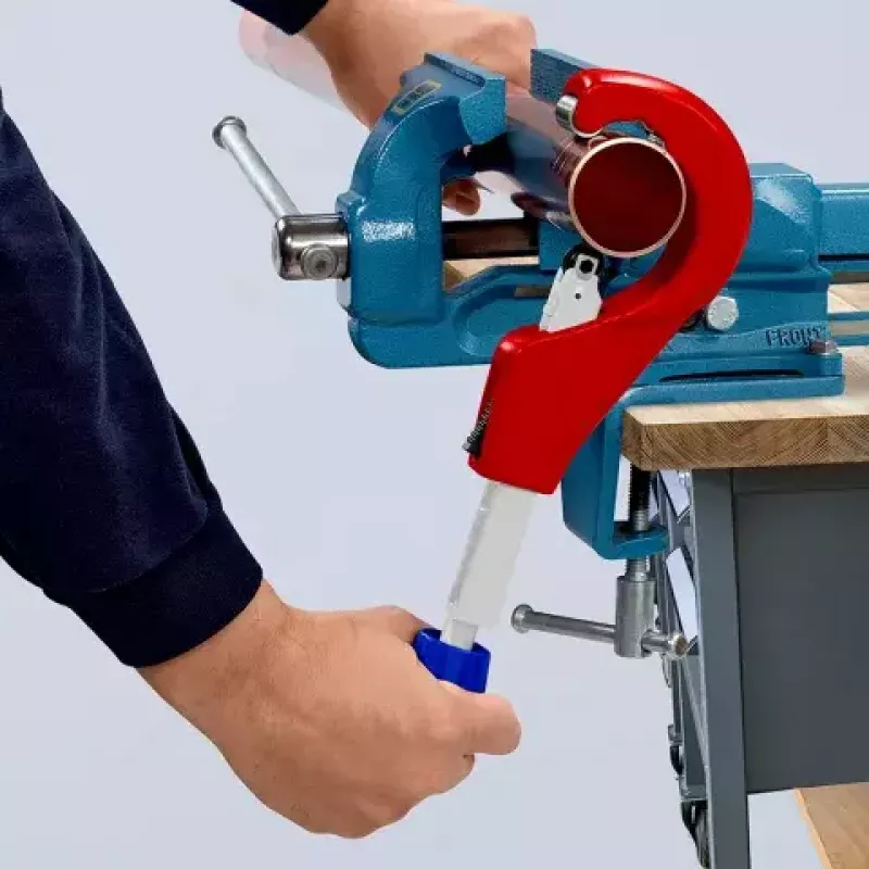 Cauruļu griezējs Knipex 90 31 03 BK piemērots misiņam, vara, tēraudam