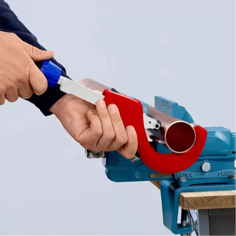 Cauruļu griezējs Knipex 90 31 03 BK piemērots misiņam, vara, tēraudam