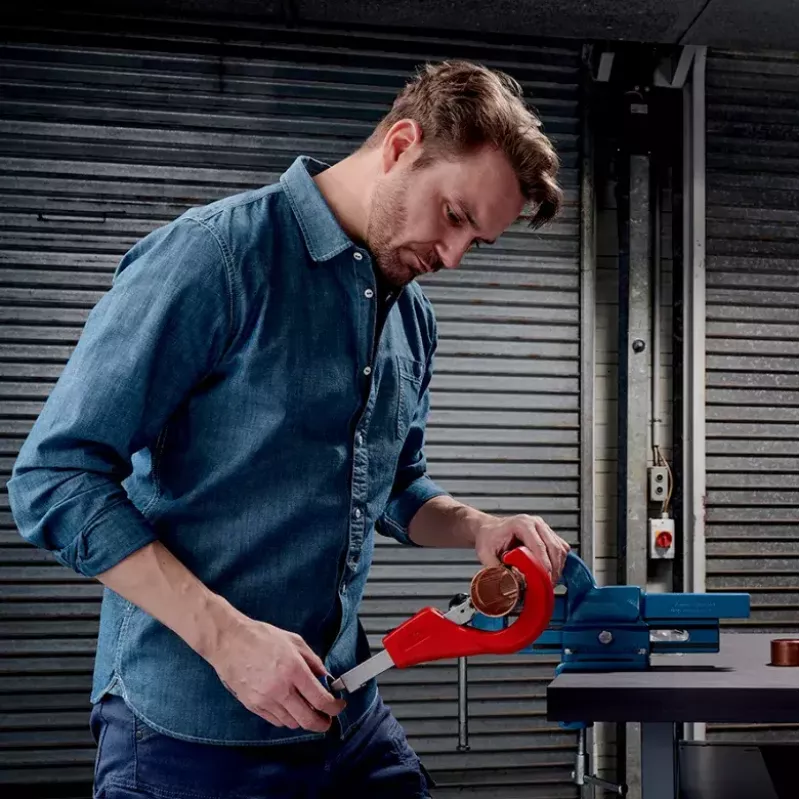 Cauruļu griezējs Knipex 90 31 03 BK piemērots misiņam, vara, tēraudam