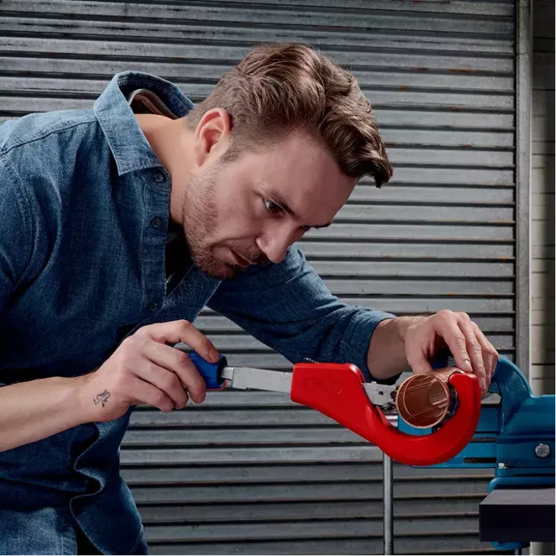Cauruļu griezējs Knipex 90 31 03 BK piemērots misiņam, vara, tēraudam