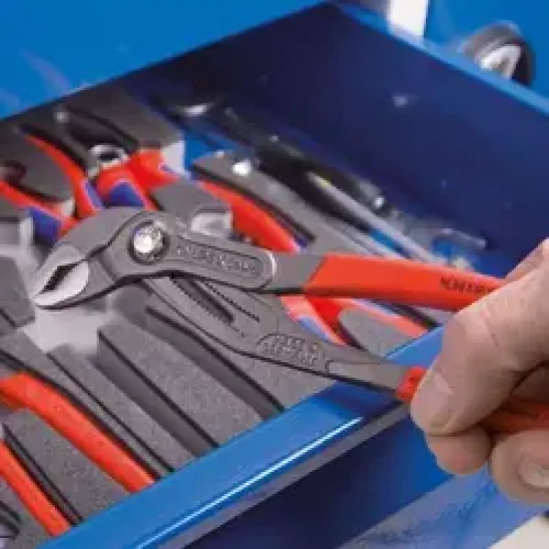 Darbarīku komplekts Knipex 00 20 01 V17