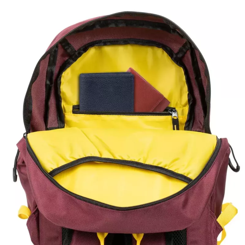 Mugursoma Rivacase Erebus 33,8 cm (13,3 collas)