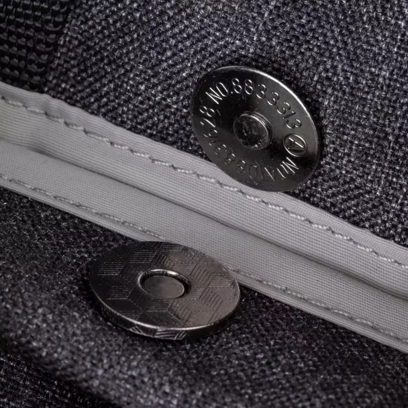 Messenger soma Rivacase 8810 planšetdatoriem līdz 20,3 cm (8 collas) — poliuretāns un poliesters, 0,28 kg