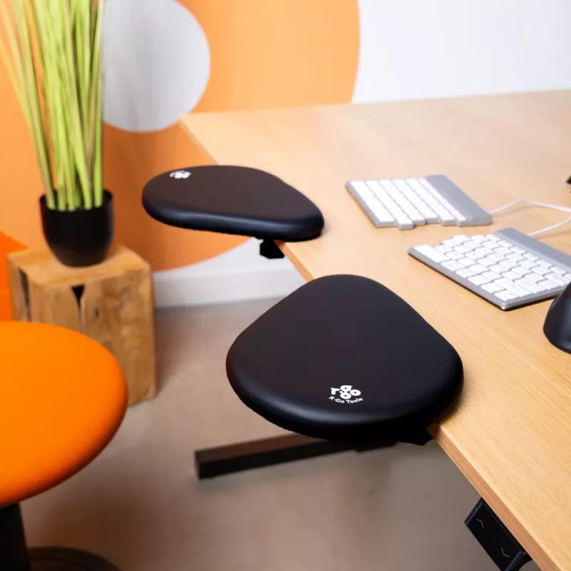 R-Go Tools roku balsts R-Go split, ergonomisks roku balsts divās daļās, regulējams, simetrisks, ar mīksto putu, melns