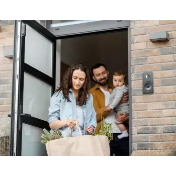 Video domofons 2N IP One melns — 1920×1440, 30 kadri/s, IP66, IK08