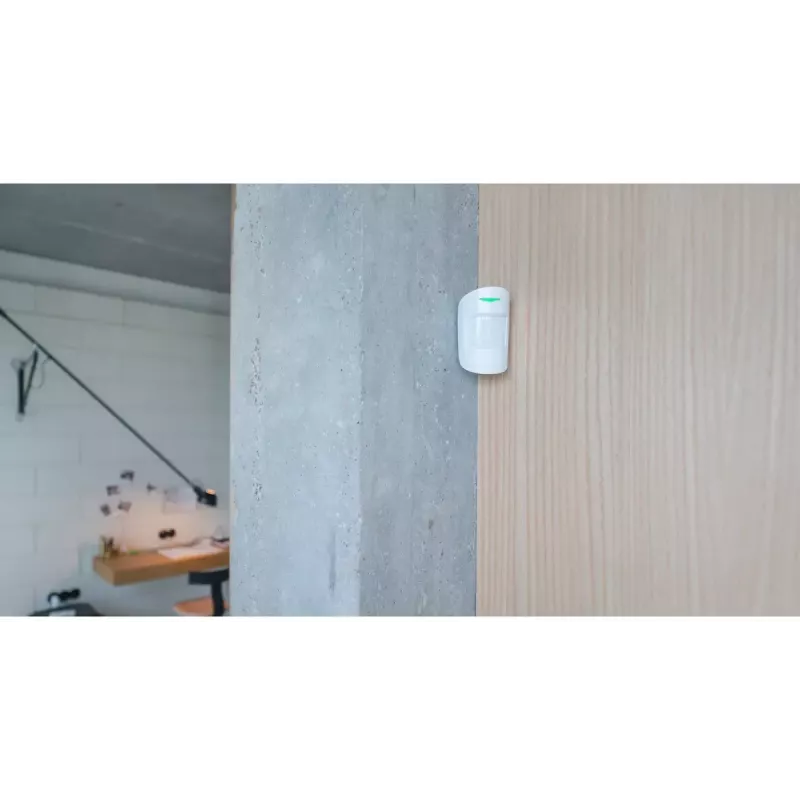 Ajax MotionProtect pasīvais infrasarkanais sensors PIR bezvadu, piestiprināms pie sienas, balts