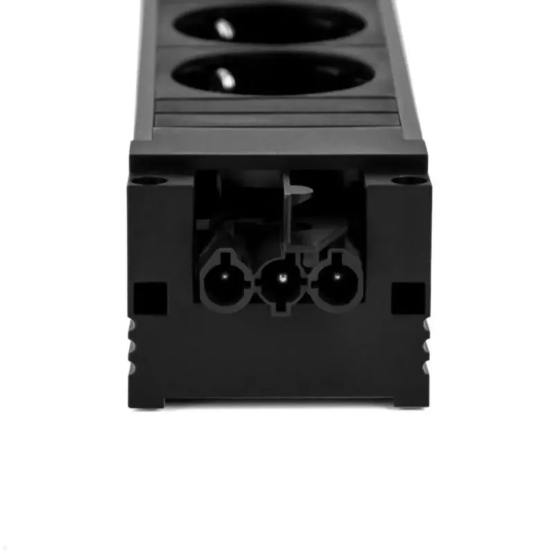 Bachmann STEP BASE 6x strāvas sadalītājs GST18 6 maiņstrāvas kontaktligzdas 250V 16A