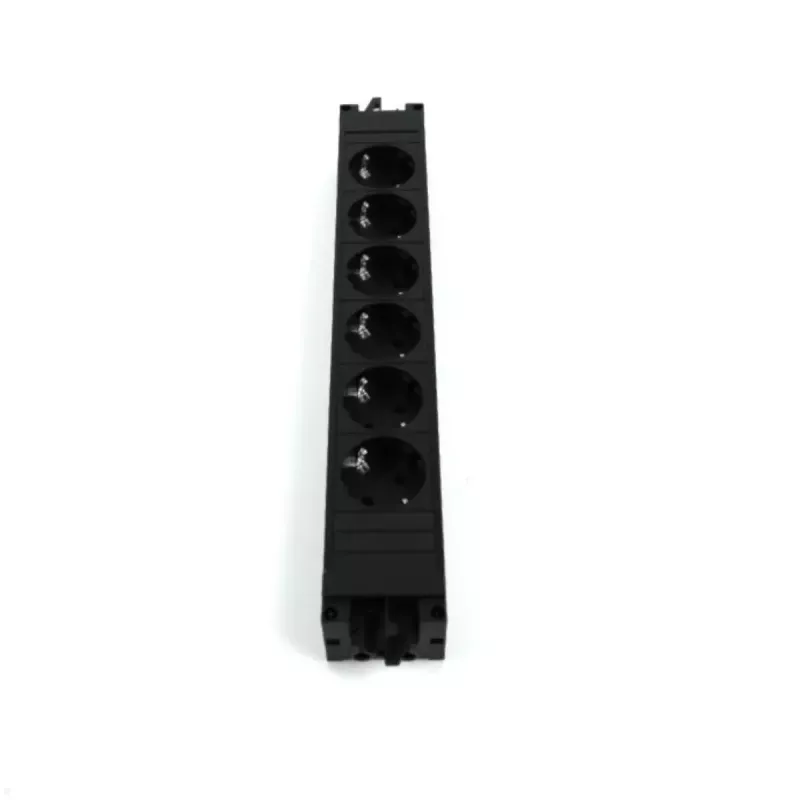 Bachmann STEP BASE 6x strāvas sadalītājs GST18 6 maiņstrāvas kontaktligzdas 250V 16A