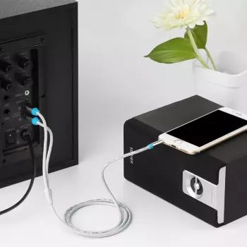 Audio kabelis Vention 3,5 mm spraudnis uz 2×RCA spraudnis, 3 m, melns, zeltīti kontakti