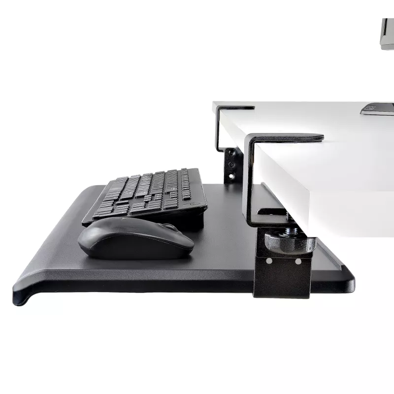 StarTech.com Zemgalda tastatūras paliktnis, pieskrūvējams ergonomisks tastatūras turētājs, līdz 12 kg (26,5 lb), bīdāma tastatūras un peles atvilktne ar C veida skavām, augstumā regulējams tastatūras paliktnis (3,9/4,7/5,5 collas)