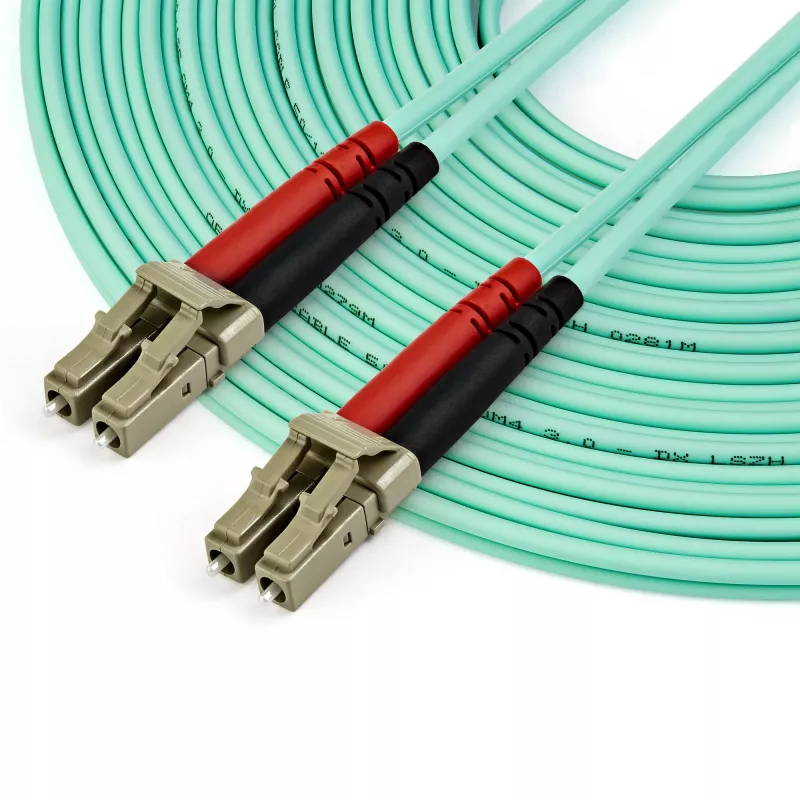 StarTech.com 10m (30 pēdas) LC/UPC uz LC/UPC OM4 daudzmodu optiskās šķiedras kabelis, 50/125µm LOMMF/VCSEL zipcord šķiedra, 100G, zemi ievades zudumi - LSZH optiskās šķiedras džempervads