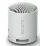 Sony SRS-XB100 - bezvadu Bluetooth pārnēsājams skaļrunis, izturīgs IP67 ūdensnecaurlaidīgs un putekļu necaurlaidīgs, 16 stundu akumulators, ekoloģisks, āra un ceļojumu lietošanai gaiši pelēkā krāsā
