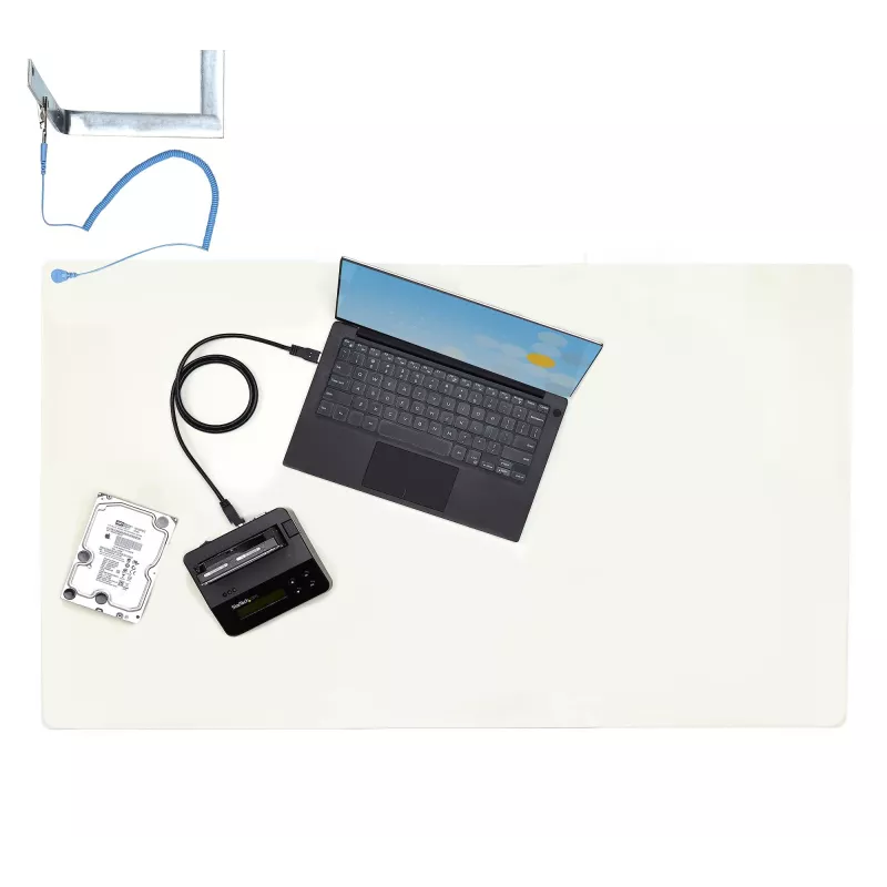 StarTech.com antistatiskais paklājiņš, ESD paklājiņš elektronikas remontam, antistatiskais galda/darbvirsmas paklājiņš ar noņemamu zemējuma vadu, ANSI/ESD S 4.1, elastīgs termoplastisks darba pamatne/paklājiņš, 23x47 collas (60x120 cm)