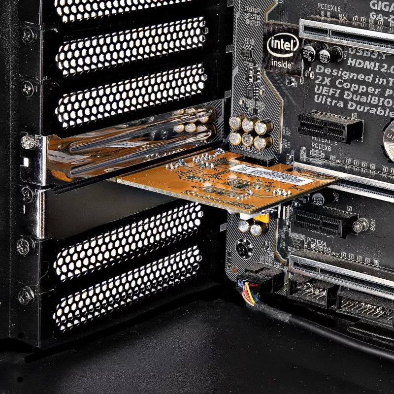 StarTech.com PCI Express seriālā karte, PCIe uz RS232 (DB9) seriālo interfeisu karte, datora seriālā karte ar 16C1050 UART, standarta vai zema profila kronšteini, COM saglabāšana, Windows un Linux