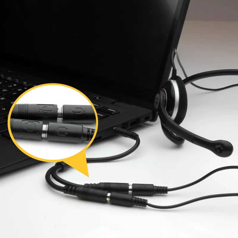 StarTech.com austiņu adapteris austiņām ar atsevišķiem austiņu / mikrofona spraudņiem - 3,5 mm 4 polu uz 2x 3 polu 3,5 mm vīr./siev.