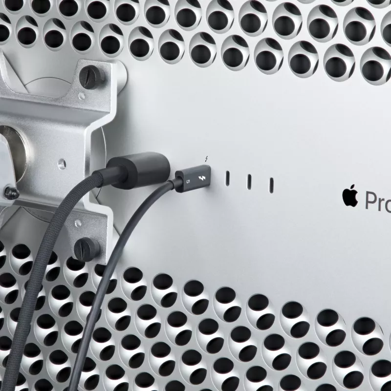 StarTech.com 2,6 pēdas (80 cm) Thunderbolt 5 kabelis, 80 Gbit/s / līdz 120 Gbit/s, 240 W PD, 8K 60 Hz, sertificēts Thunderbolt kabelis — saderīgs ar Thunderbolt 4/USB4/USB-C