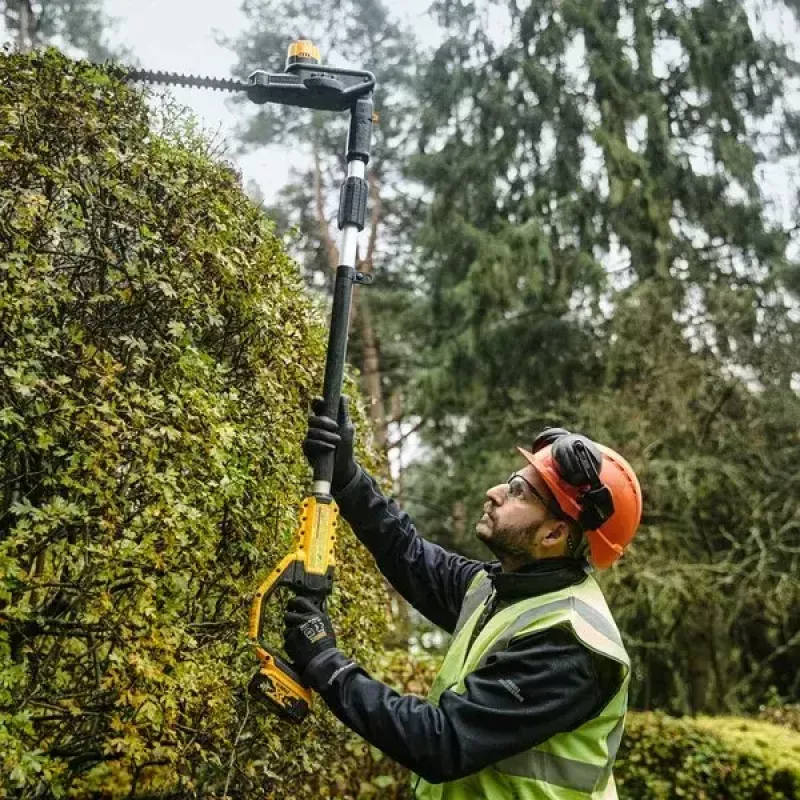 Elektriskais dzīvžoga trimeris ar pagarinājumu DeWALT DCMPH566N-XJ