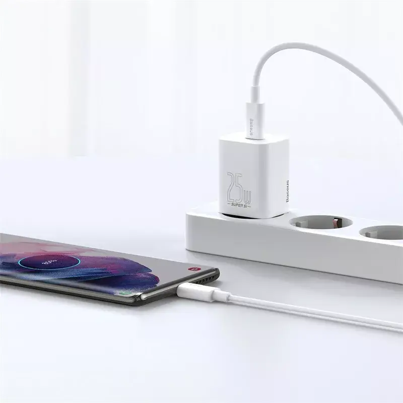 Baseus Super Si iekštelpu lādētājs balts ātrā uzlāde 12V 1xUSB-C