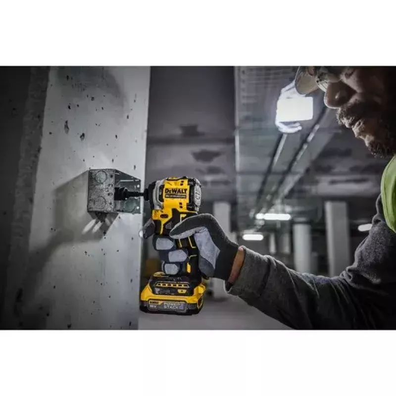 Triecienskrūvgriezis DeWALT DCF850E2T-QW 3250 RPM, 18V, 2 baterijas
