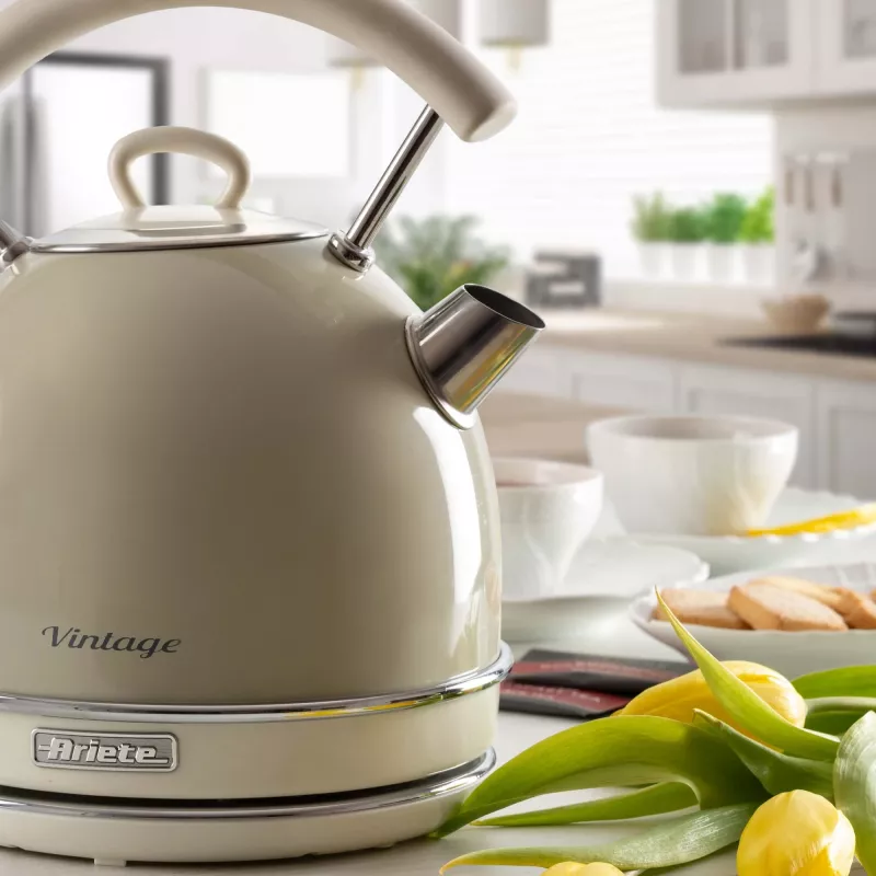 Ariete 2877 Tējkanna Vintage, 1,7L, Bezvadu, Bēša, 1.7 L, 2000 W, Bēša, Ūdens līmeņa indikators, Bezvadu, Filtrēšana