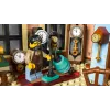 LEGO Icons konstruktora komplekts 10350 Tudor Corner House — 3 266 detaļas, 8 minifigūras, vecums 18+, 260×250×310 mm