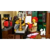LEGO Icons konstruktora komplekts 10350 Tudor Corner House — 3 266 detaļas, 8 minifigūras, vecums 18+, 260×250×310 mm