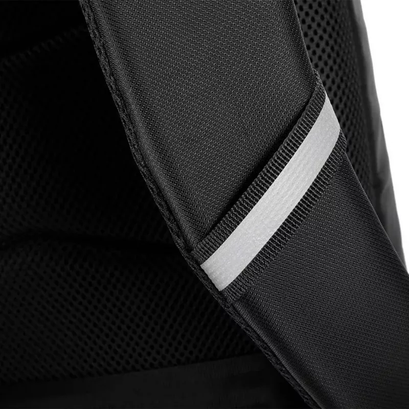 Klēpjdatora soma MODECOM Active 15 PLE‑MC‑ACTIVE‑15 15,6 collu klēpjdatoriem — eko āda, melna, rāvējslēdzēja aizdare, USB ports