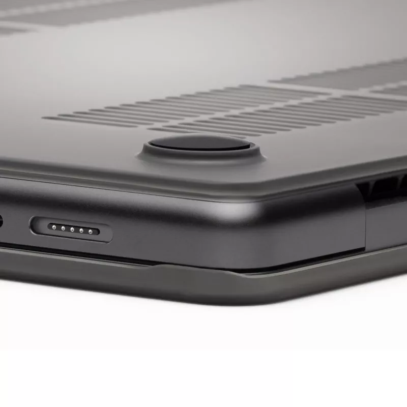 Cietais futrālis Zagg MacBook Pro 14 M3/M2/M1 — Dūmu apdare, uzspiežams aizsargapvalks