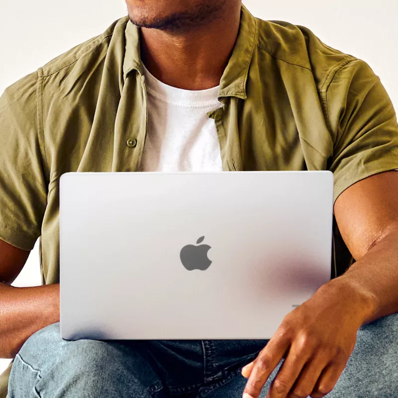 Caurspīdīgs Zagg aizsargapvalks MacBook Pro 16 M3/M2/M1 Clear – caurspīdīgs aizsargapvalks