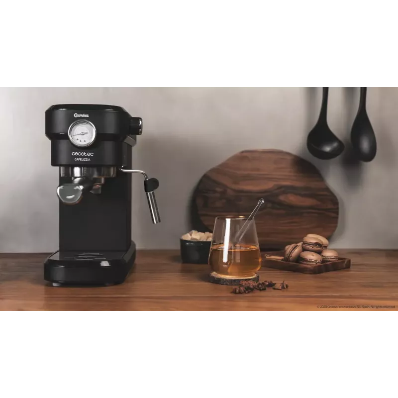 Cecotec Cafelizzia 790 Black Pro espresso kafijas aparāts, 1,2 l, 20 bar, melns