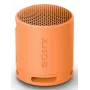 Sony SRS-XB100 - bezvadu Bluetooth portatīvais skaļrunis, izturīgs IP67 ūdensnecaurlaidīgs un putekļu necaurlaidīgs, 16 stundu akumulators, ekoloģisks, āra un ceļojumu, oranžā krāsā