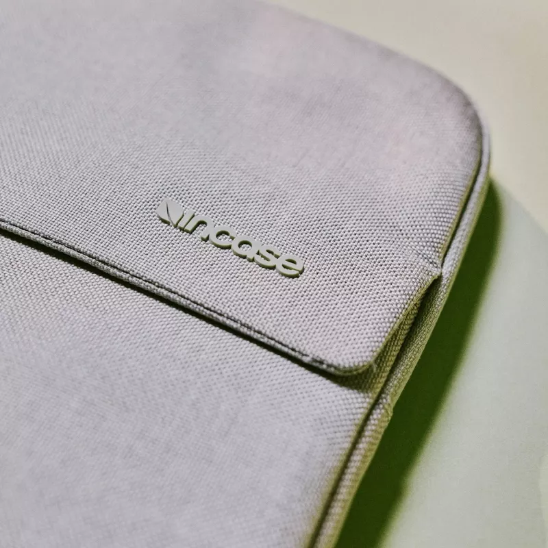 Incase Crosstown Sleeve with Woolenex for 16-inch Laptop