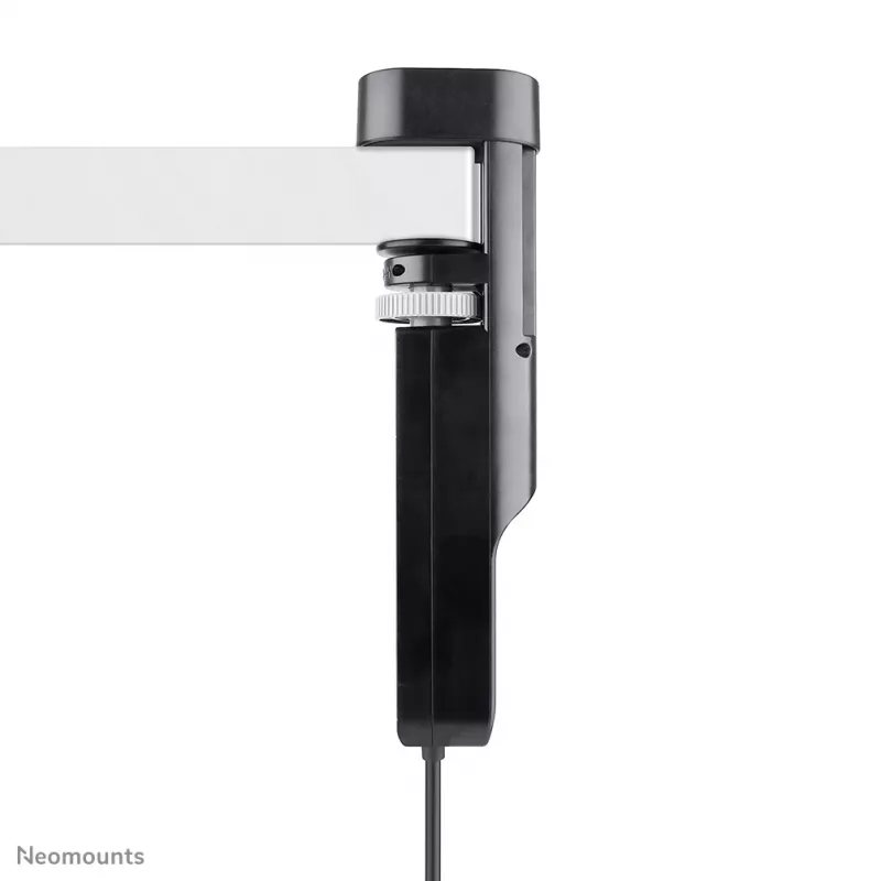 Neomounts DS22-840BL6 galda kontaktligzda ar skavu un USB-C un USB-A pieslēgvietām – ātrā uzlāde