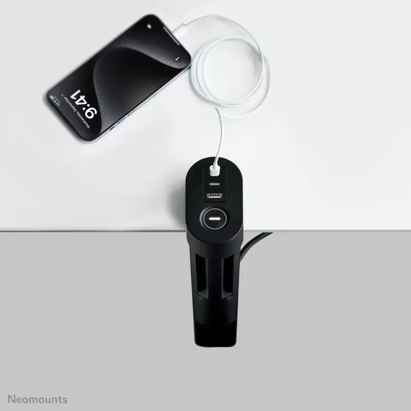 Neomounts DS22-840BL6 galda kontaktligzda ar skavu un USB-C un USB-A pieslēgvietām – ātrā uzlāde
