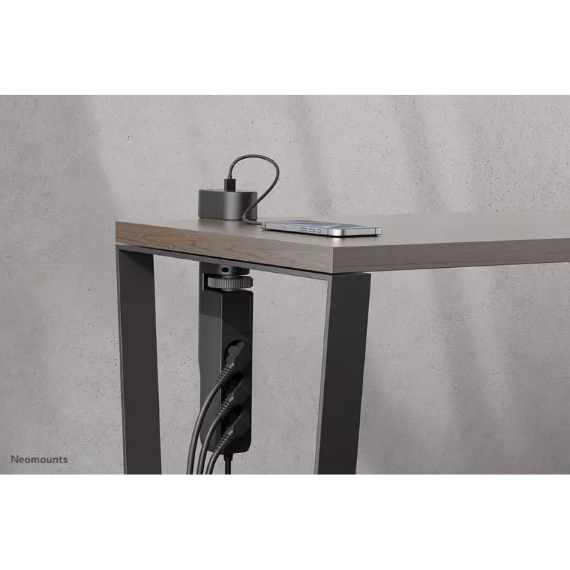 Neomounts DS22-840BL6 galda kontaktligzda ar skavu un USB-C un USB-A pieslēgvietām – ātrā uzlāde
