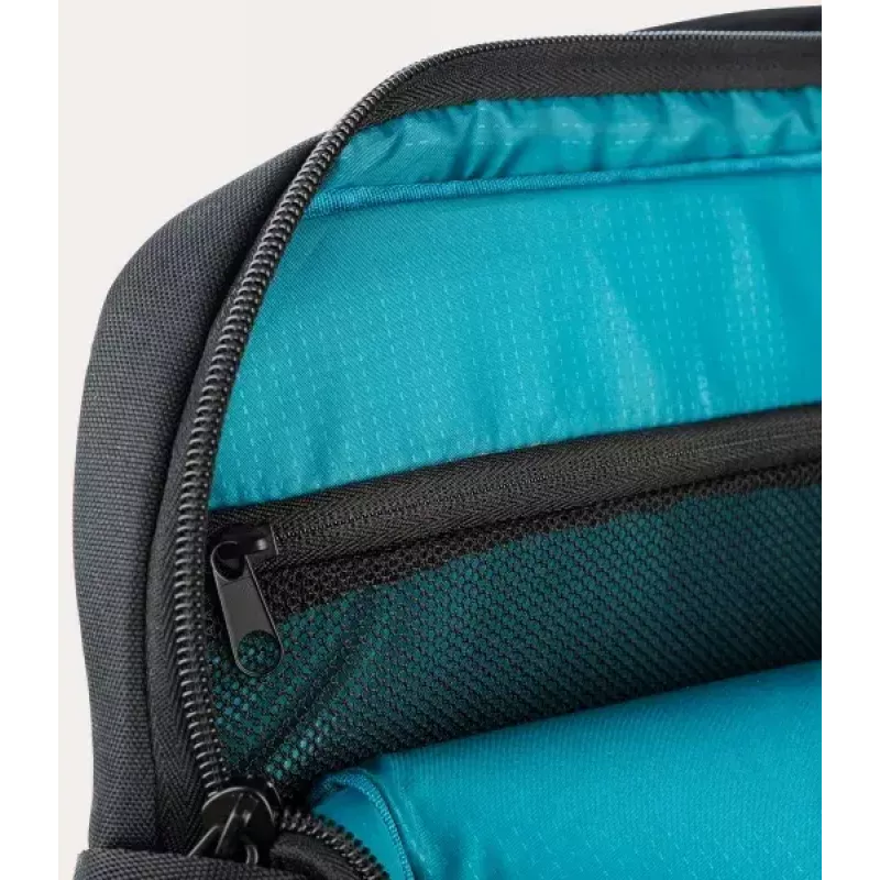 Iepirkumu soma Tucano BORSA NB 17 no pārstrādātas plastmasas, melna/zila