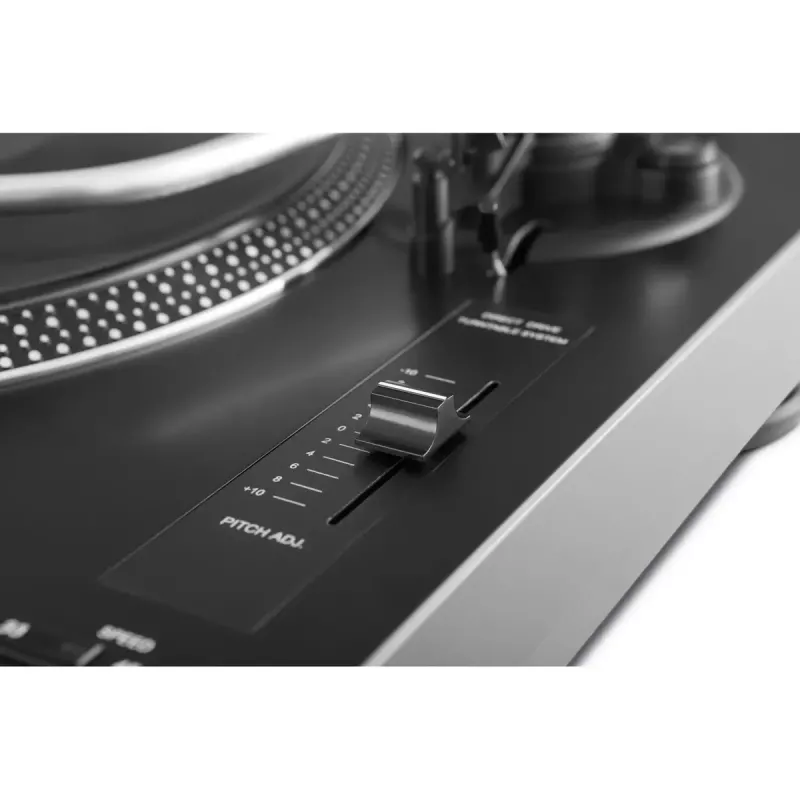Direct drive audio turntable TechniSat TechniPlayer LP 300