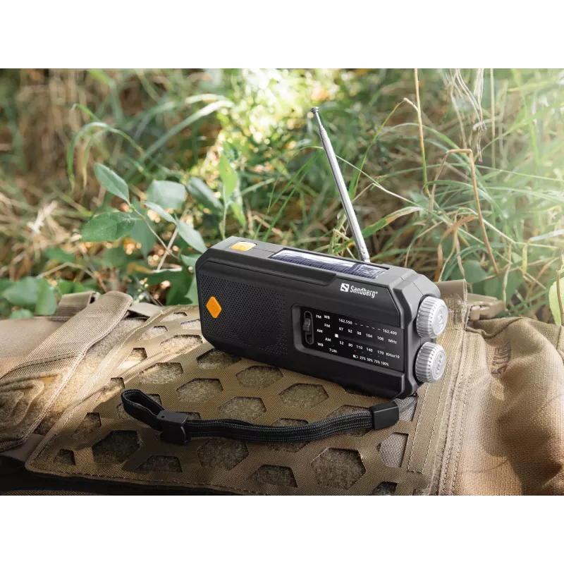 Sandberg Survivor Radio All-in-1 2000, portatīvs, AM, FM, 87–180 MHz, 520–1710 kHz, 3 W, analogais