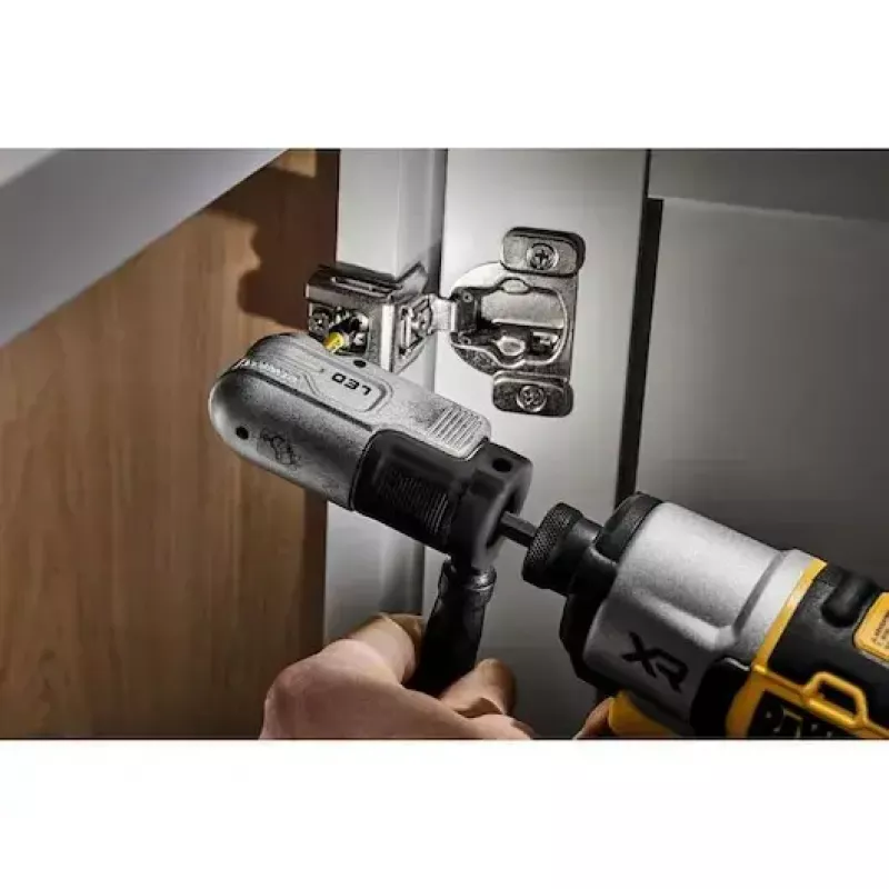 Lāzera nivelieris DeWalt DTLRA-QZ — pašizlīdzinošs, precizitāte 0,3 mm/10 m