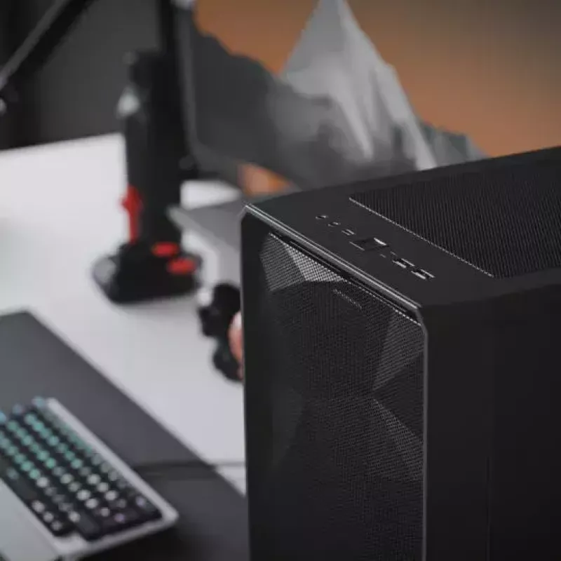 PC torņa korpuss Fractal Design Meshify 2 Compact — balts, atbalsta ATX barošanas bloku, 2x140mm priekšā, 1x120mm aizmugurē, 2,5 collu/3,5 collu diskdziņi, 210×424×475 mm