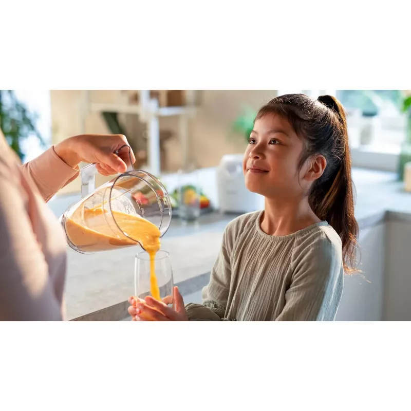 Galda blenderis Philips HR2041/00 — 450 W, 1,9 L plastmasas trauks, nerūsējošā tērauda asmeņi, balts
