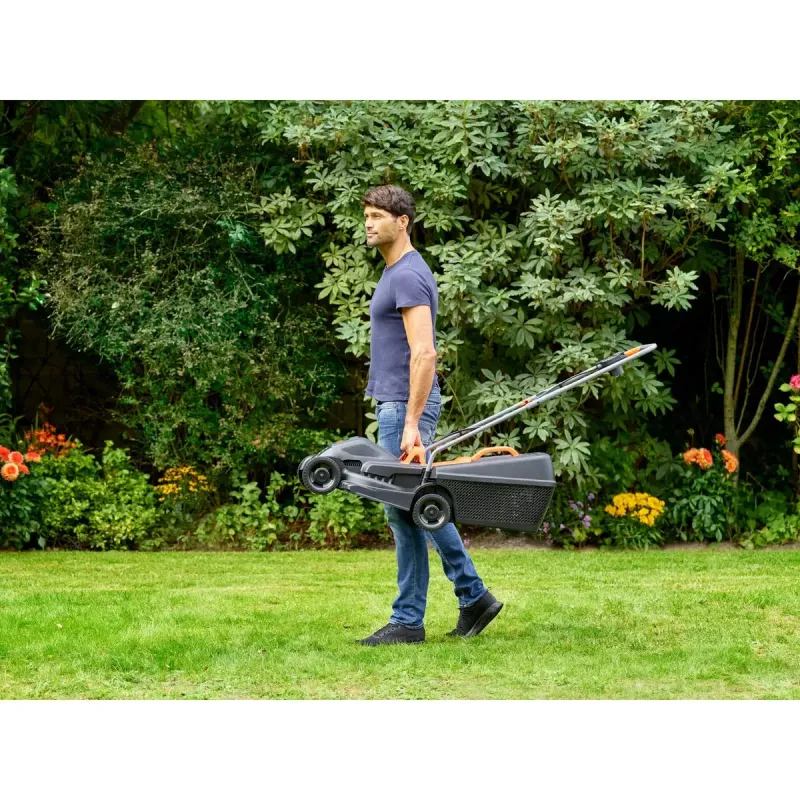 Aizmugures pļaujmašīna Black & Decker BEMW351-QS