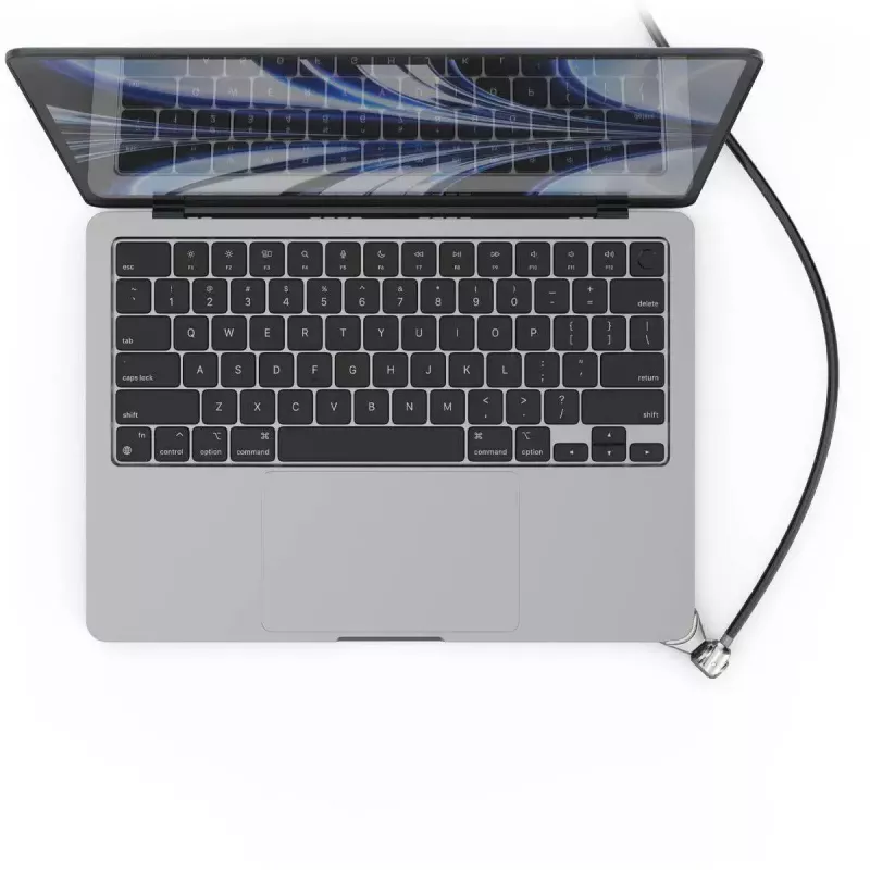 Compulocks Ledge MacBook Air 13 inch M2 un M3 ar atslēdzošu slēdzeni, sudraba