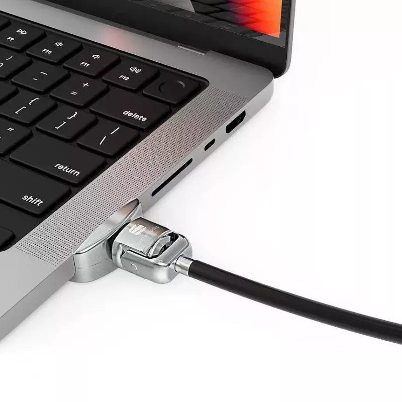 Compulocks Ledge Lock Adapter MacBook Pro 14 collu M1 M2 M3 ar atslēgas kabeļa slēdzeni, sudraba krāsā