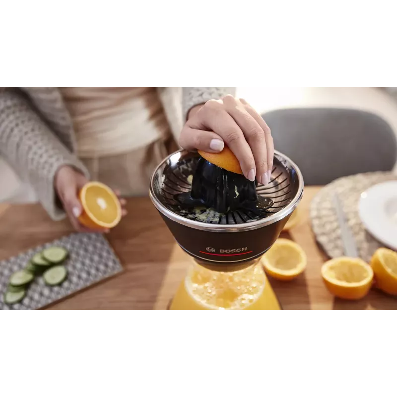 Citrus spiede Bosch MCP72GPB — elektriskā citrusaugļu spiede, nerūsējošais tērauds, 1 L sulas trauks, melna