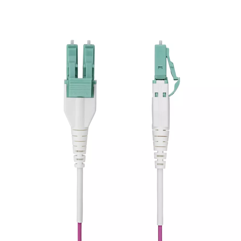 StarTech.com 10m (33 pēdas) LC–LC (UPC) OM4 daudzmodu optiskās šķiedras kabelis, Erika Violet, 50/125 µm, 40G/100G, LOMMF/VCSEL, Uniboot optiskā džempera vads, OFNR stāvvada novērtējums