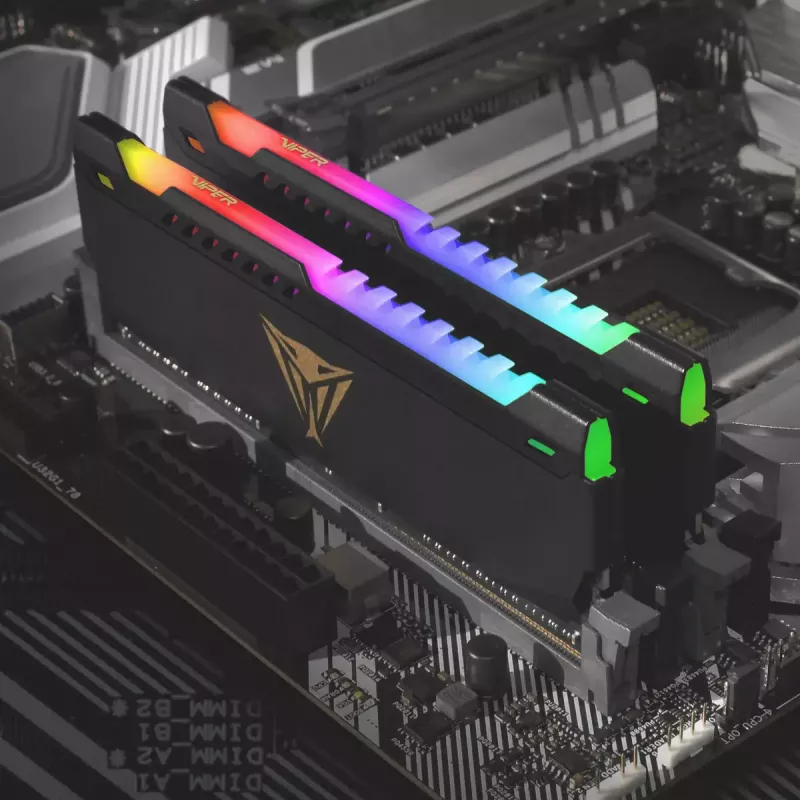 Galddatora DDR4 atmiņa PATRIOT Viper Steel RGB 16 GB (2x8 GB) 3600 MHz 288-pin DIMM 1,35 V
